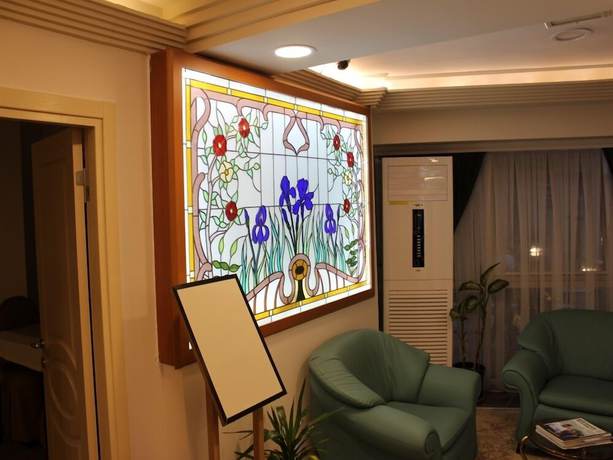 Imagen de los interiores del Hotel Kit Tur. Foto 17