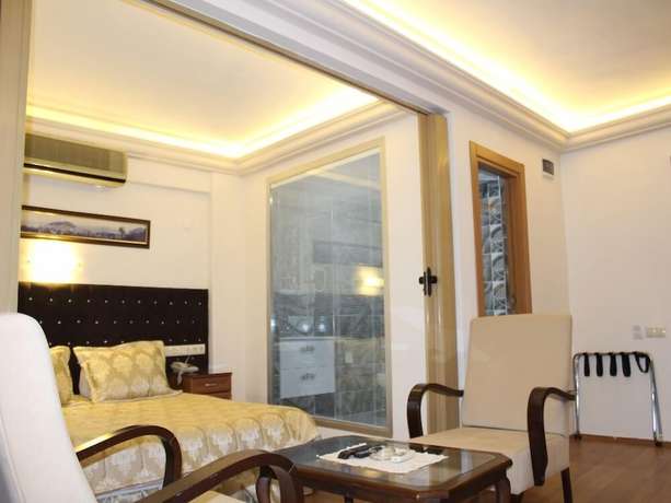 Imagen de la habitación del Hotel Kit Tur. Foto 9