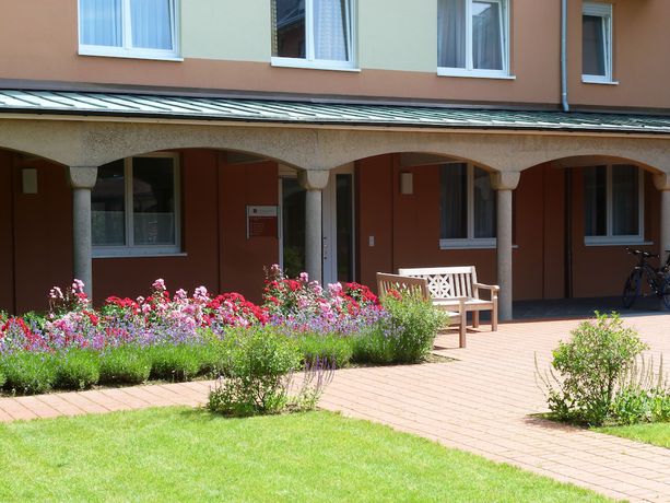 Imagen de los exteriores del Hotel Klostergarten. Foto 15