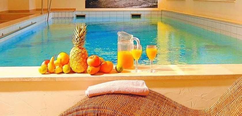 Imagen de la piscina del Hotel Klumpp. Foto 15
