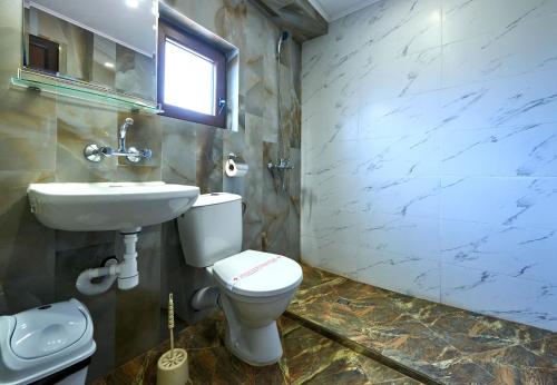 Imagen general del Hotel Koral. Foto 14