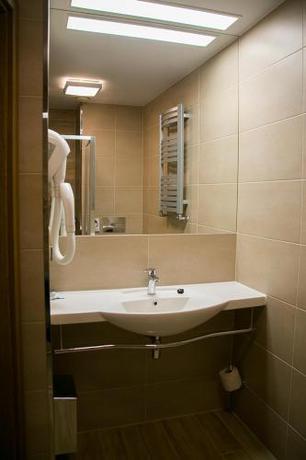 Imagen general del Hotel Korona, Kłodzko. Foto 6