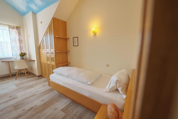 Imagen de la habitación del Hotel K&ouml;nig Ludwig, Alt&ouml;tting. Foto 6