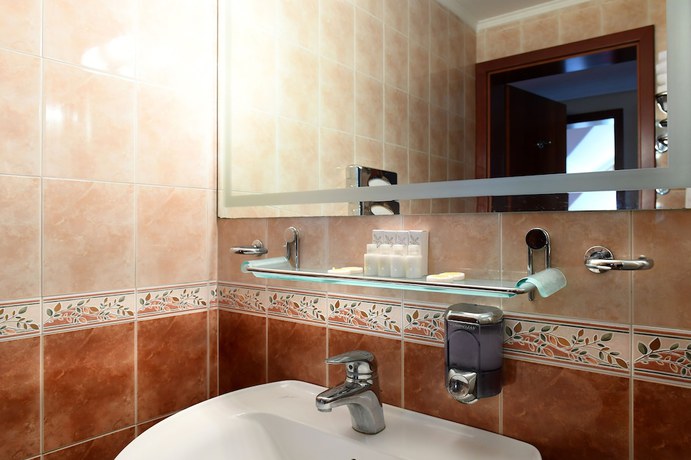 Imagen de la habitación del Hotel Kovilovo. Foto 4