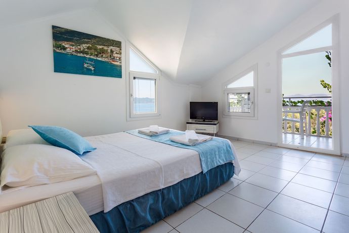 Imagen de la habitación del Hotel Koza. Foto 12