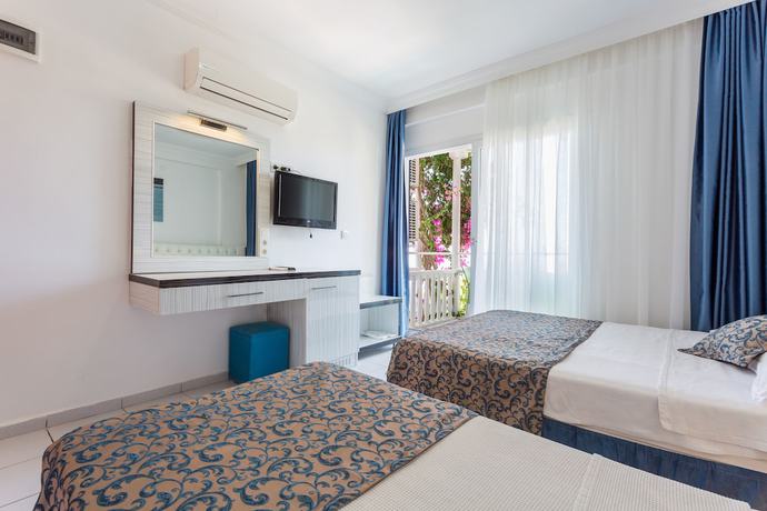 Imagen de la habitación del Hotel Koza. Foto 16