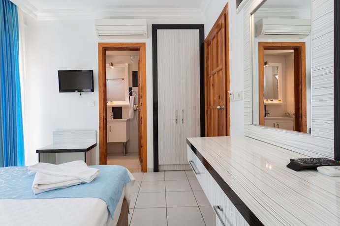 Imagen de la habitación del Hotel Koza. Foto 18
