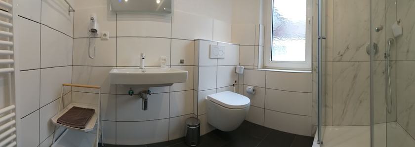 Imagen de la habitación del Hotel Kriemhilde. Foto 5