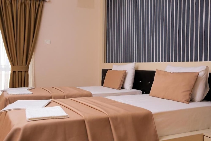 Imagen de la habitación del Hotel Kristal, KORCE. Foto 4