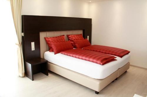 Imagen de la habitación del Hotel Kristal, Leverkusen. Foto 9
