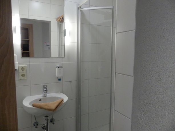 Imagen de la habitación del Hotel Krone, Deckenpfronn. Foto 6