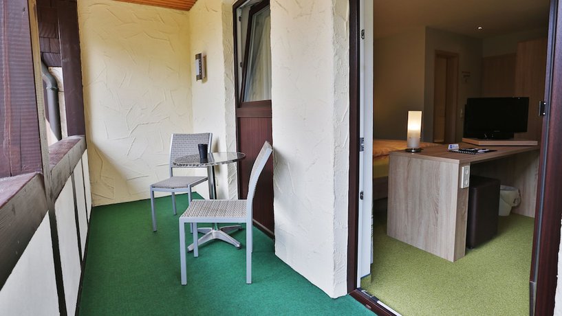 Imagen de la habitación del Hotel Krone, Deckenpfronn. Foto 10