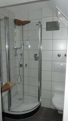 Imagen de la habitación del Hotel Krone, Deckenpfronn. Foto 15