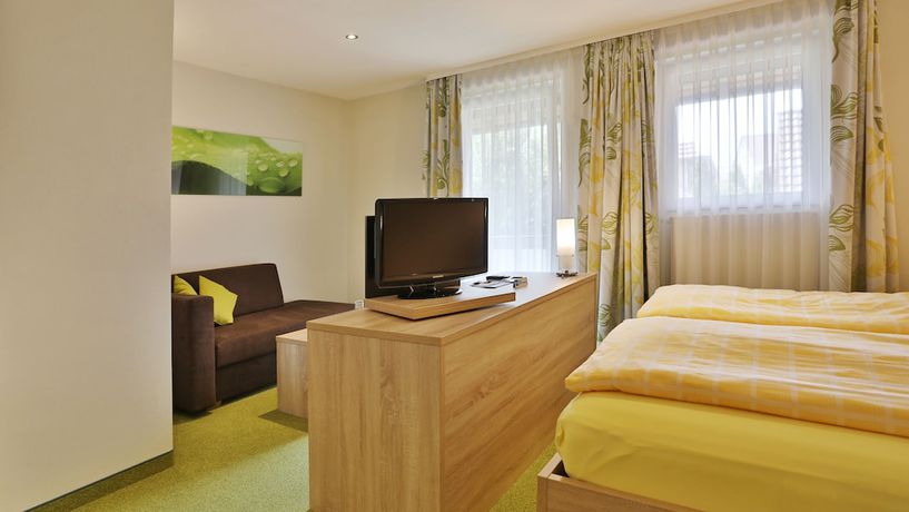 Imagen de la habitación del Hotel Krone, Deckenpfronn. Foto 16