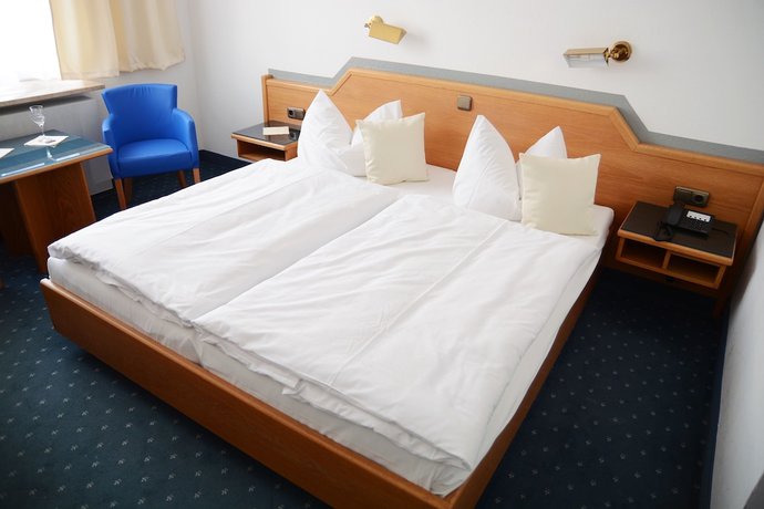 Imagen de la habitación del Hotel Krone, Freilassing. Foto 13