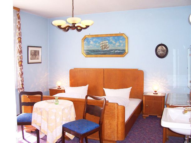 Imagen de la habitación del Hotel Krone, G&ouml;&szlig;weinstein. Foto 13