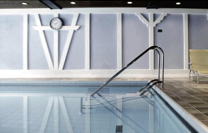 Imagen de la piscina del Hotel Krone, Hirschberg. Foto 18