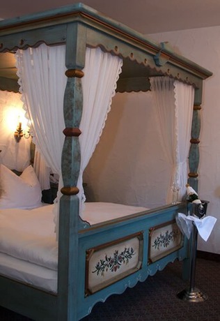 Imagen de la habitación del Hotel Krone, Hirschberg. Foto 9