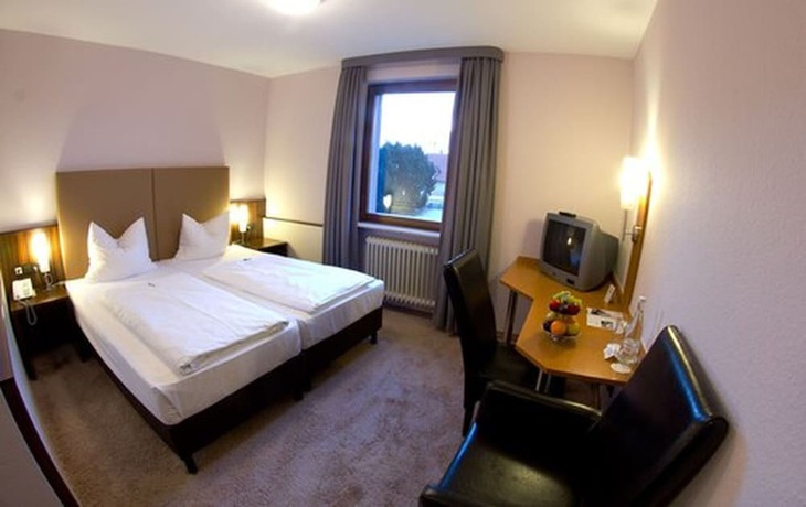 Imagen de la habitación del Hotel Krone, Hirschberg. Foto 14