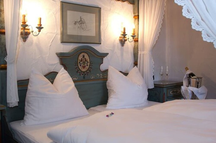 Imagen de la habitación del Hotel Krone, Hirschberg. Foto 15