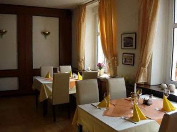 Imagen del bar/restaurante del Hotel Krone, Lindow (Mark). Foto 2