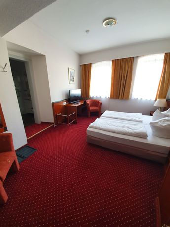 Imagen de la habitación del Hotel Krone, Rehau. Foto 17
