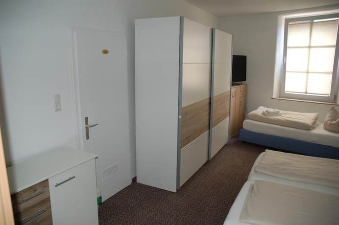 Imagen de la habitación del Hotel Kurfürst. Foto 5