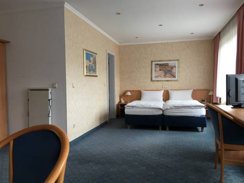 Imagen de la habitación del Hotel K&uuml;bel. Foto 5