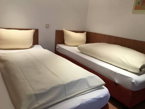 Imagen de la habitación del Hotel K&uuml;bel. Foto 9