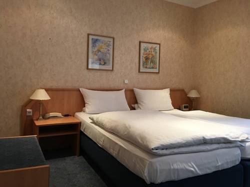 Imagen de la habitación del Hotel K&uuml;bel. Foto 11