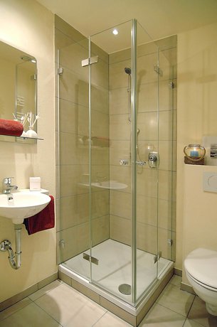 Imagen de la habitación del Hotel Kübler. Foto 2