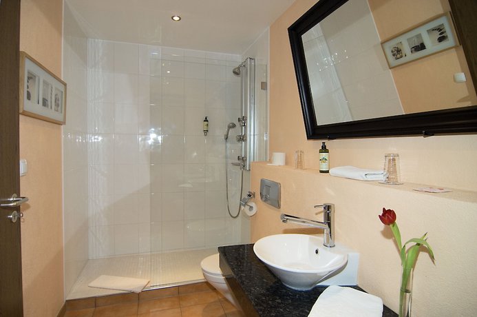 Imagen de la habitación del Hotel Kübler. Foto 10