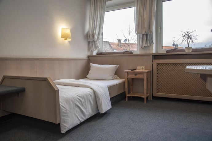 Imagen de la habitación del Hotel Kübler. Foto 16