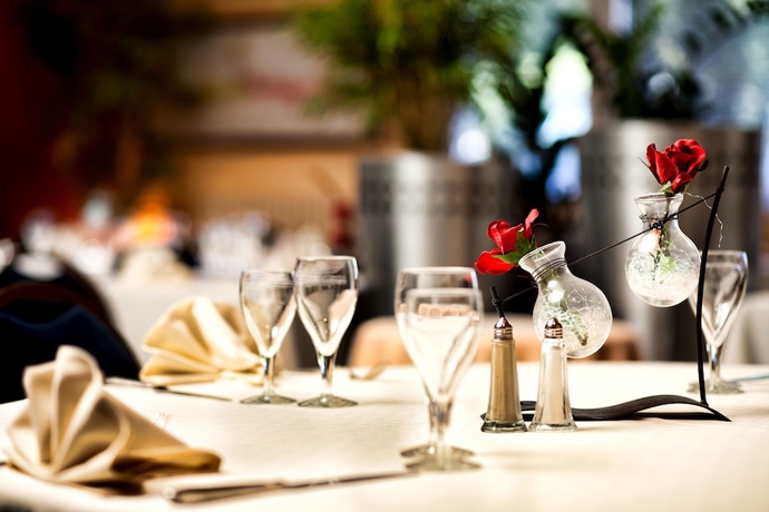 Imagen del bar/restaurante del Hotel L Arcombelle. Foto 6