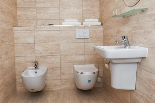 Imagen de la habitación del Hotel LA PORT. Foto 6