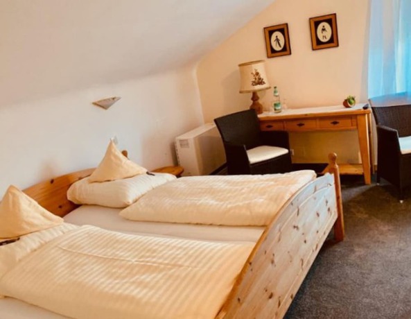 Imagen de la habitación del Hotel LANDHAUS K&Uuml;RRENBERG. Foto 8