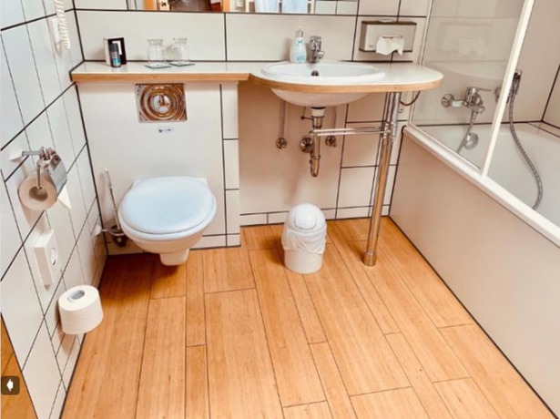 Imagen de la habitación del Hotel LANDHAUS K&Uuml;RRENBERG. Foto 10