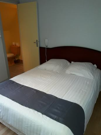Imagen de la habitación del Hotel L\'Ecailler. Foto 18