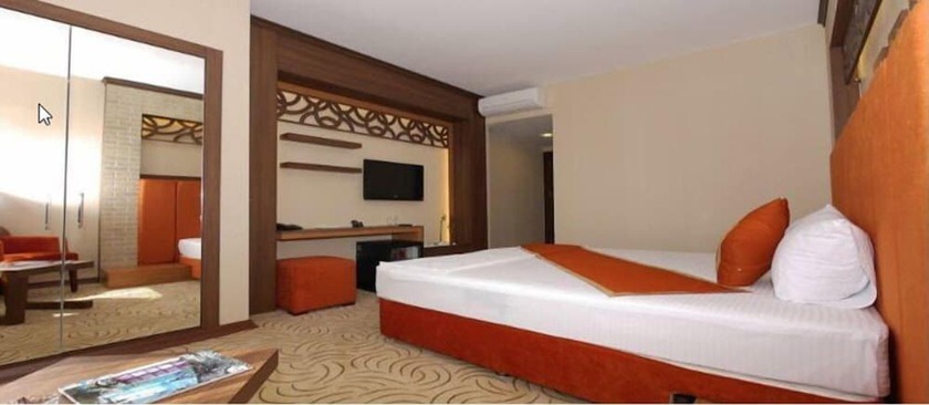 Imagen de la habitación del Hotel La Bella Bergama. Foto 9