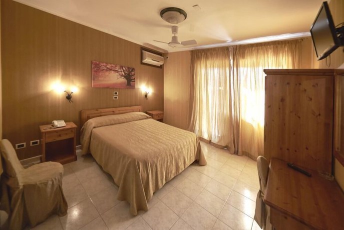 Imagen de la habitación del Hotel La Brocca. Foto 6