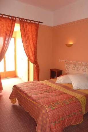 Imagen de la habitación del Hotel La Font De Lauro. Foto 7