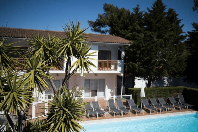 Imagen de la piscina del Hotel La Fregate Cap Ferret. Foto 16