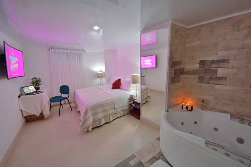 Imagen de la habitación del Hotel La Hormiga. Foto 2