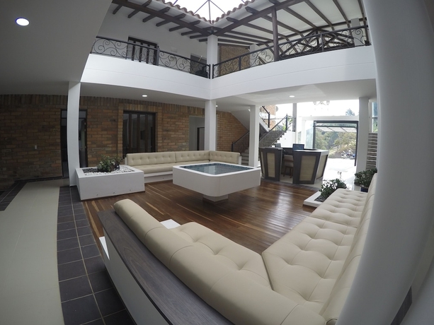 Imagen de los interiores del Hotel La Magdalena. Foto 16
