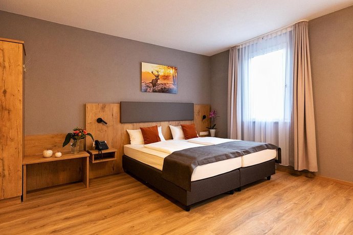 Imagen de la habitación del Hotel La Mirabelle. Foto 4
