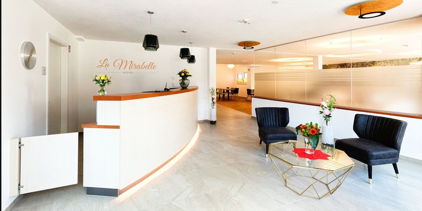Imagen de los interiores del Hotel La Mirabelle. Foto 20