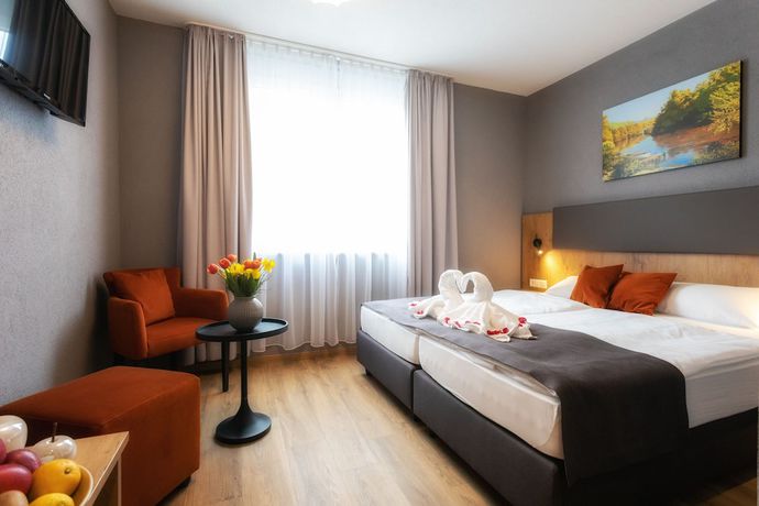 Imagen de la habitación del Hotel La Mirabelle. Foto 9