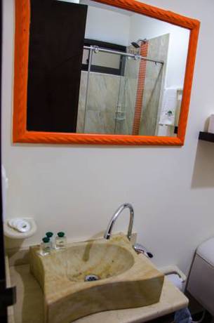 Imagen de la habitación del Hotel La Monta&ntilde;a San Gil. Foto 5