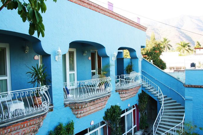 Imagen de los exteriores del Hotel La Nueva Posada. Foto 12