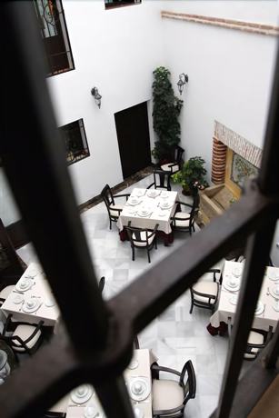 Imagen de los interiores del Hotel La Posada Del Infante. Foto 19